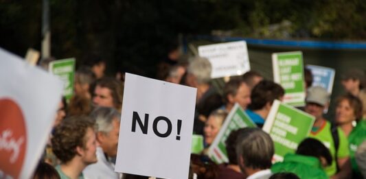 Czym się różni zarząd od zarządcy? Czym się różni zarząd od zarządcy?