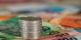 Jak można zarobić pieniądze w domu? Jak można zarobić pieniądze w domu?