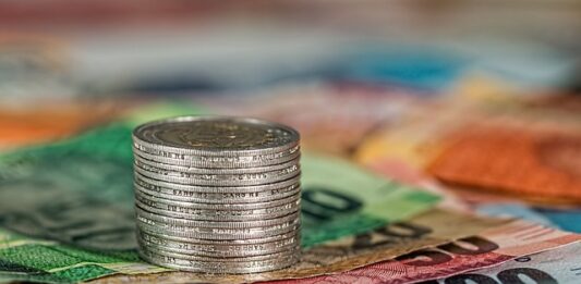 Jak można zarobić pieniądze w domu? Jak można zarobić pieniądze w domu?